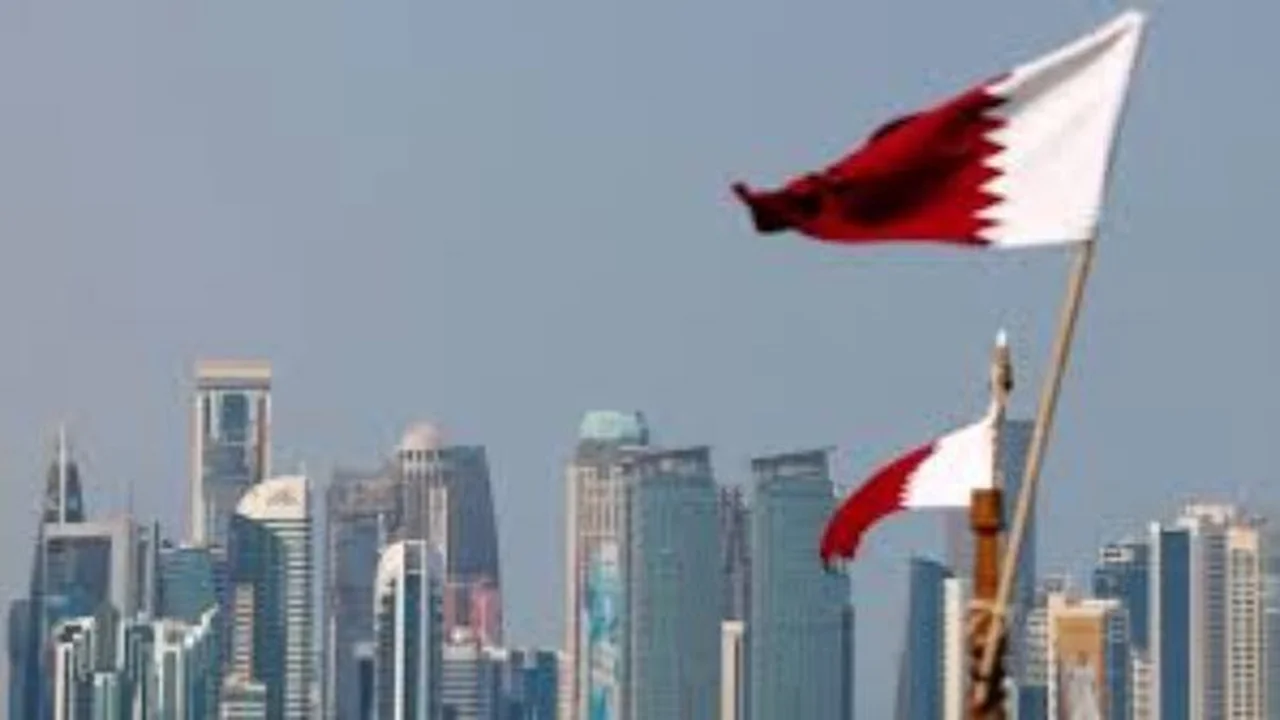 طقس معتدل الليلة على الساحل وسماء صافية في البحر، وفق الأرصاد القطرية